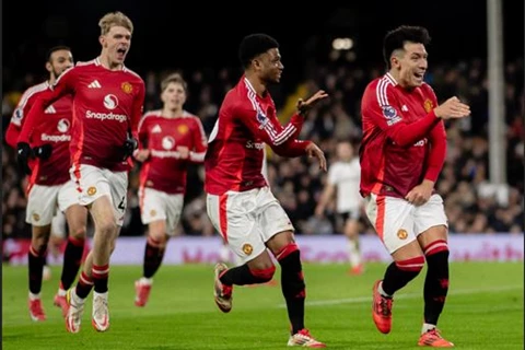 خارج حسابات أموريم.. مفاجأة في مانشستر يونايتد ورحيل مرتقب في الصيف